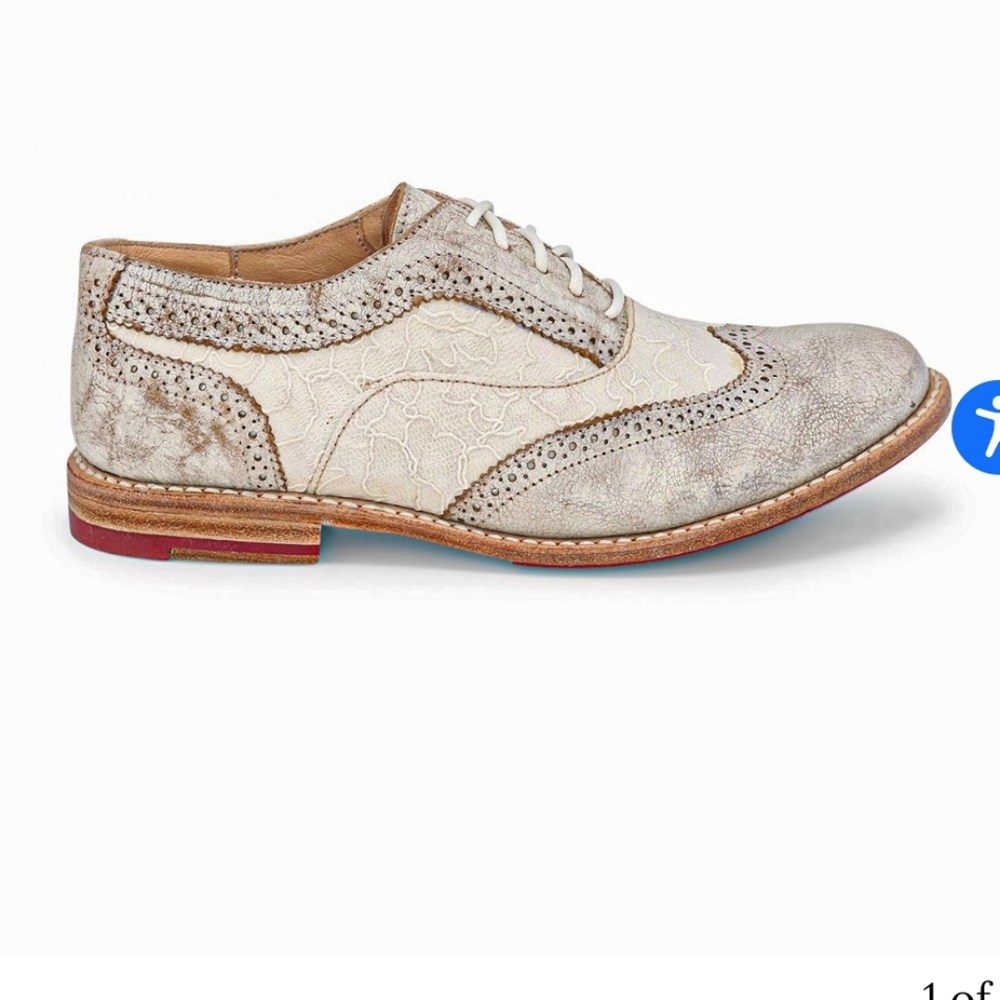 Wing tips